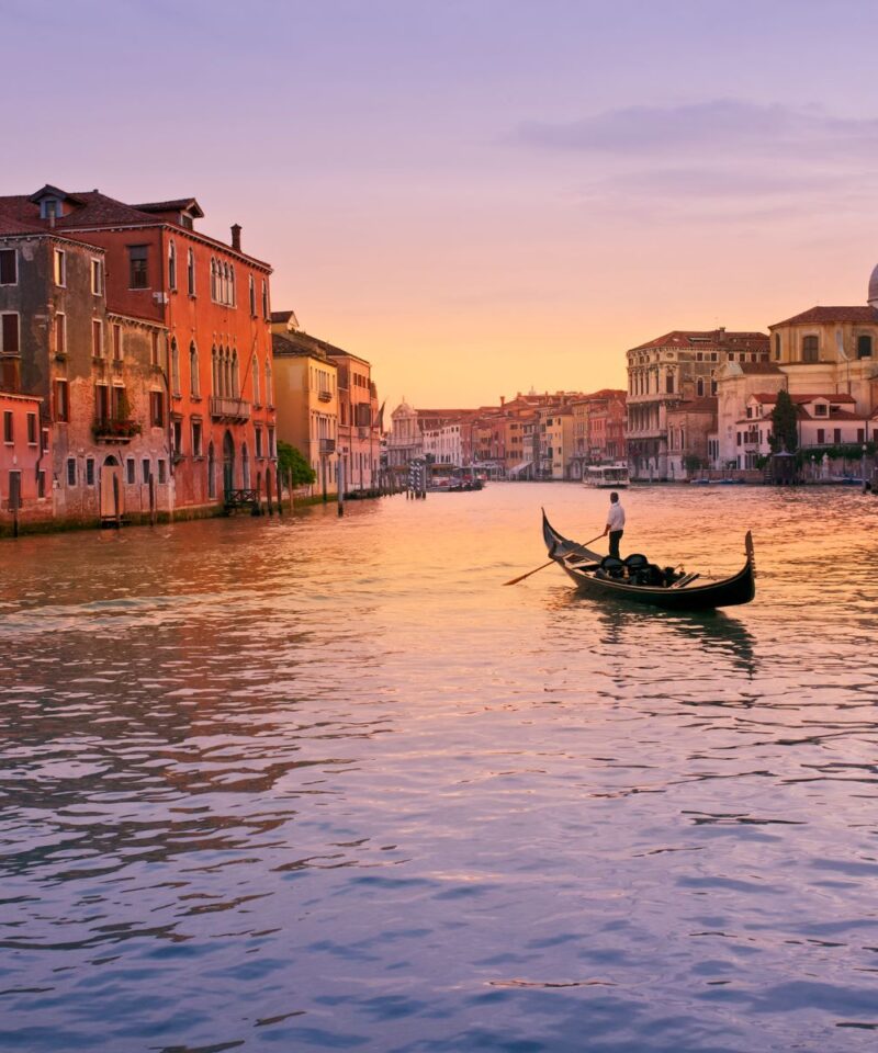 Eine Gondel in Venedig auf dem Canal Grande